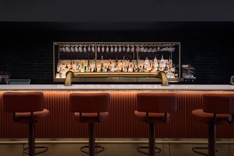 BAR ST-DENIS