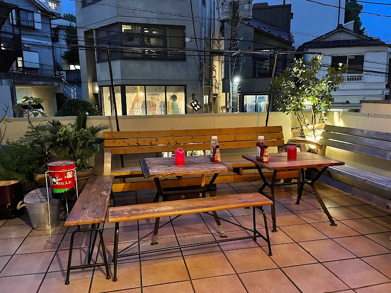 Hatos Bar